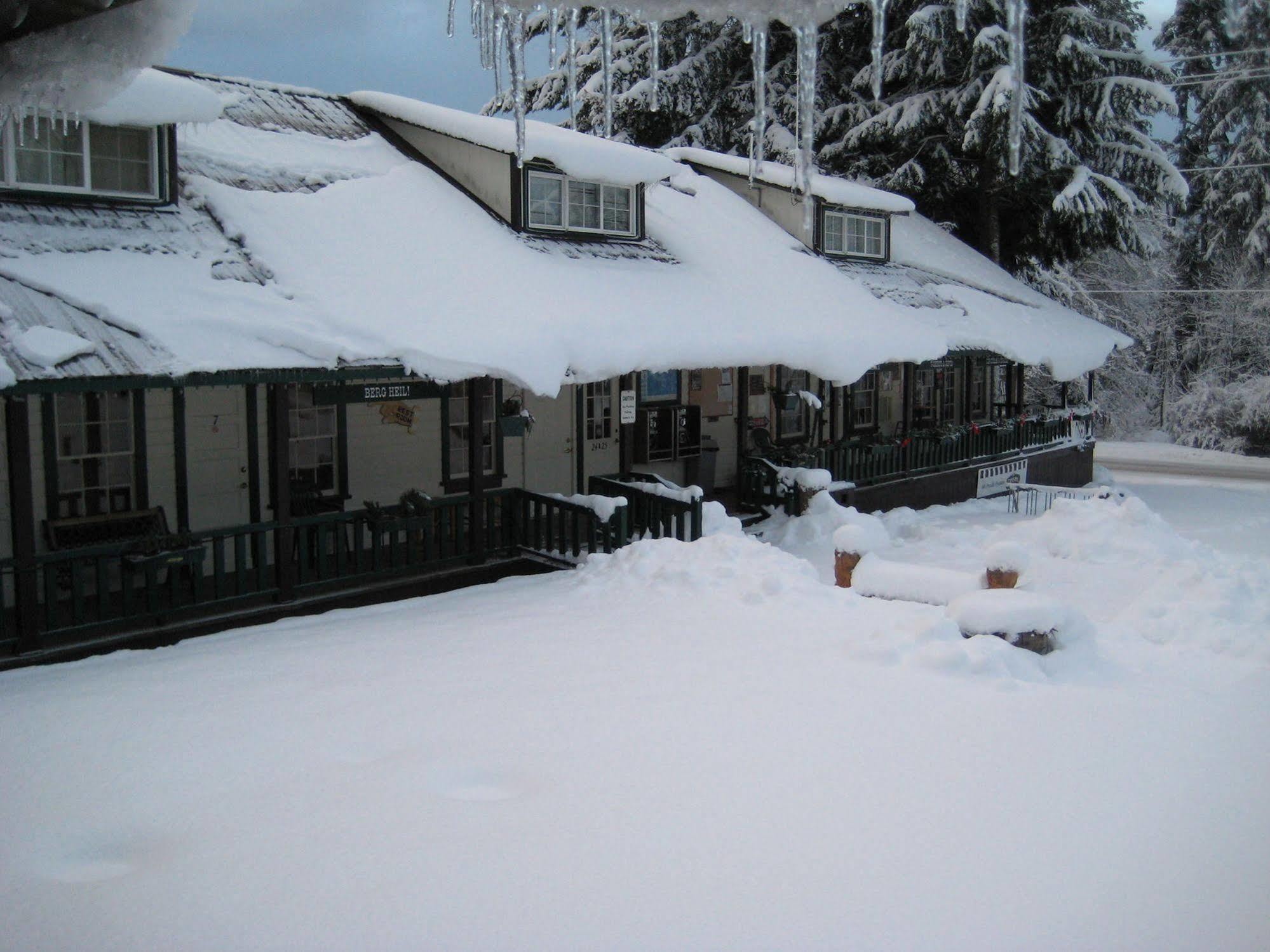 Whittaker'S Motel & Historic Bunkhouse Ashford Exterior foto